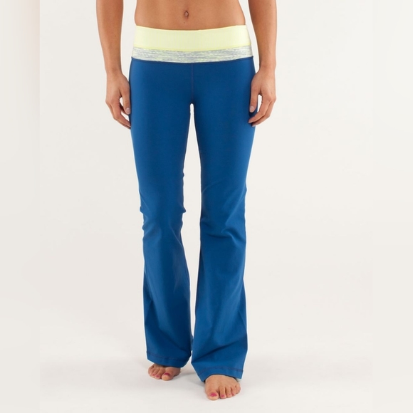 lululemon athletica Pants - Lululemon Groove Flare Slim Yoga Pant Limitless Blue Mid Rise Size 6